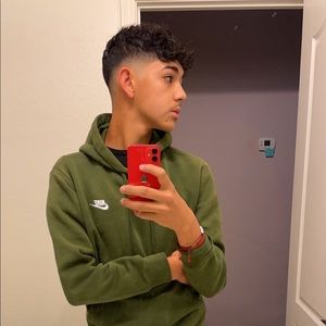 Meet your Posher, Dominick